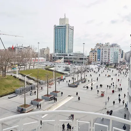 Great View Of Taksim Square, Luxury Furnished On Main Street Of Taksim, Partial Sea View Lejlighed Istanbul