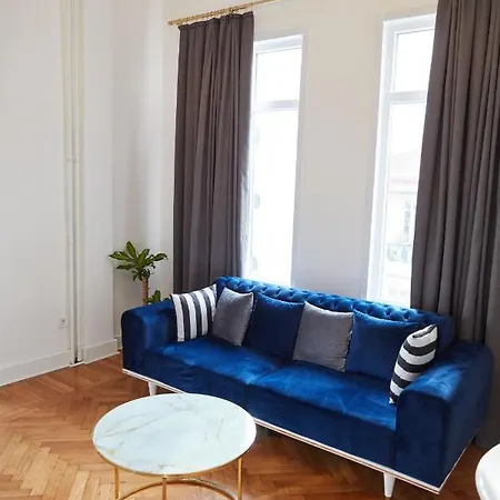 Great View Of Taksim Square, Luxury Furnished On Main Street Of Taksim, Partial Sea View * Κωνσταντινούπολη