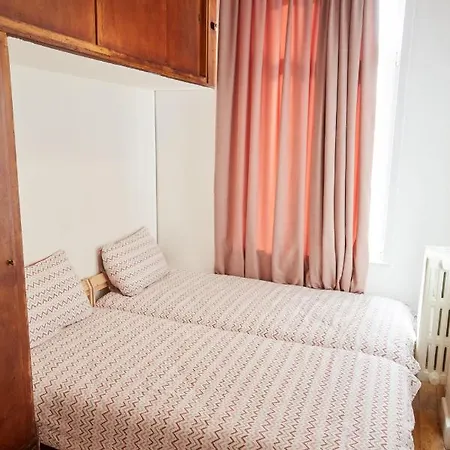 Great View Of Taksim Square, Luxury Furnished On Main Street Of Taksim, Partial Sea View Lejlighed *