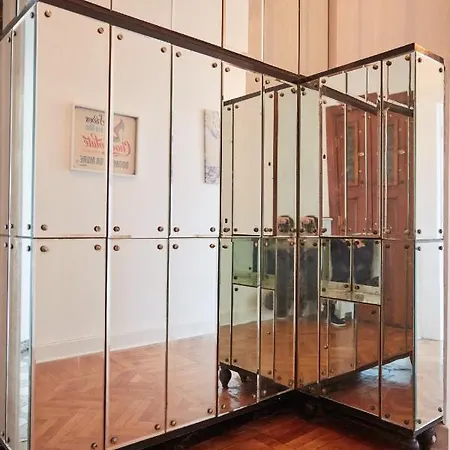 Lejlighed Great View Of Taksim Square, Luxury Furnished On Main Street Of Taksim, Partial Sea View *