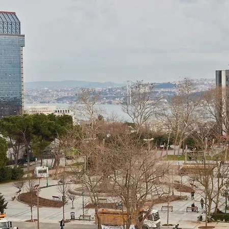 Διαμέρισμα Great View Of Taksim Square, Luxury Furnished On Main Street Of Taksim, Partial Sea View *