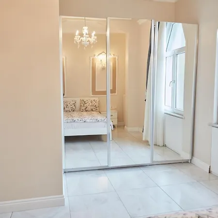 Great View Of Taksim Square, Luxury Furnished On Main Street Of Taksim, Partial Sea View * Istanbulská provincie