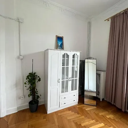 Great View Of Taksim Square, Luxury Furnished On Main Street Of Taksim, Partial Sea View Lejlighed *